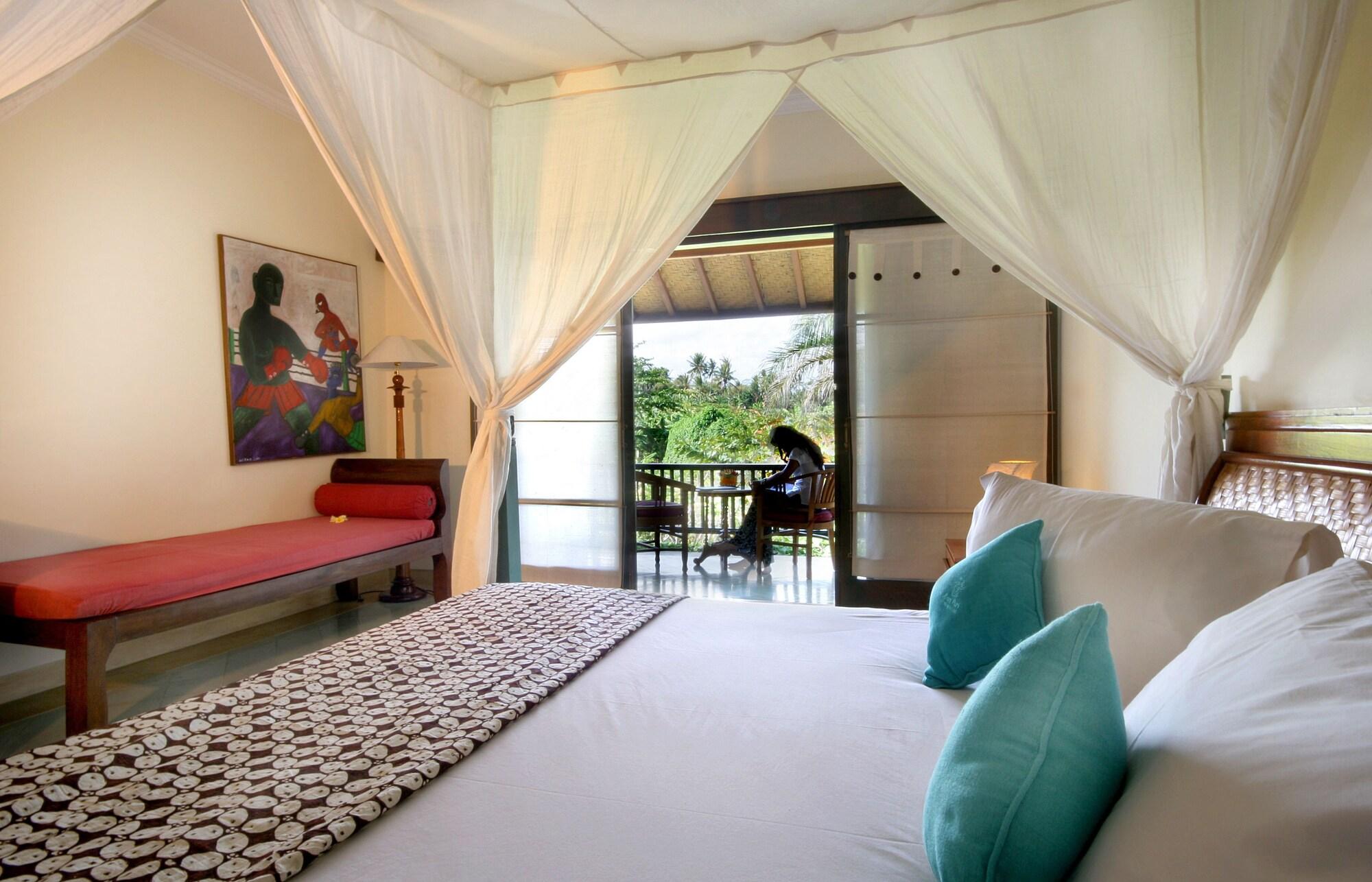 Alam Puri Art Museum Resort & Spa Denpasar  Room photo