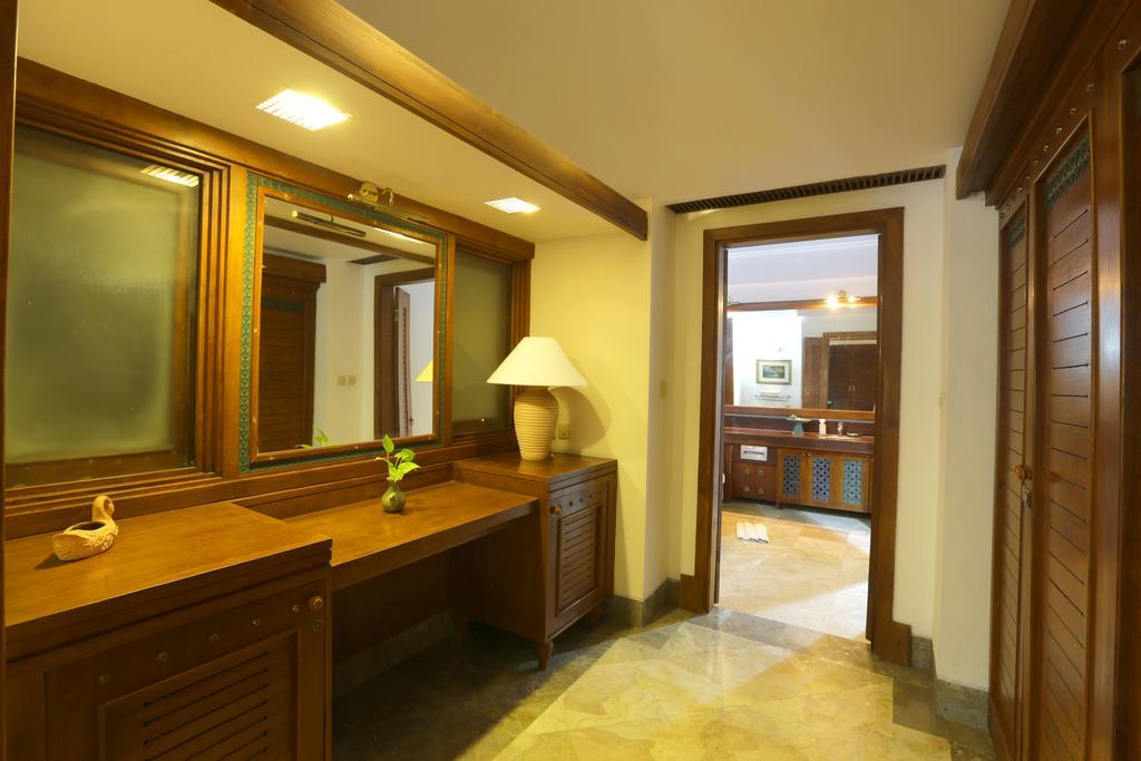 Alam Puri Art Museum Resort & Spa Denpasar  Exterior photo