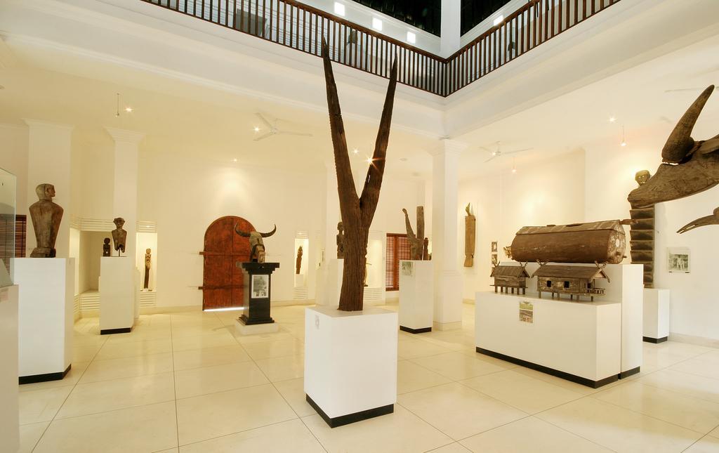 Alam Puri Art Museum Resort & Spa Denpasar  Exterior photo