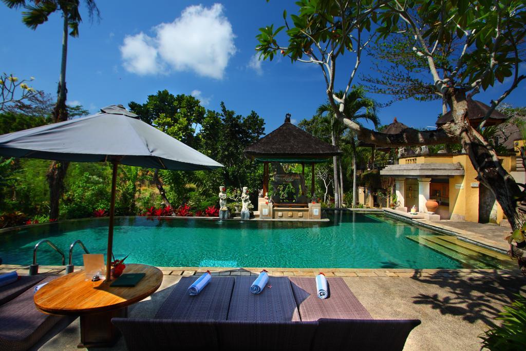 Alam Puri Art Museum Resort & Spa Denpasar  Exterior photo